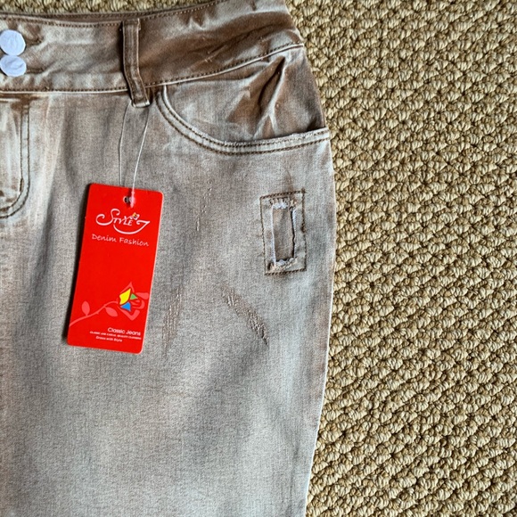 Style J Fashion Daisy Denim Mini Skirt (size 32) - Picture 11 of 14